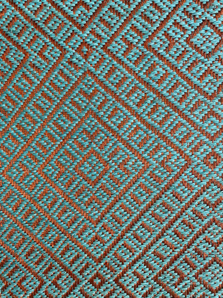 Tapete hecho a mano en Fibra Natural / Tejido Milano / Fique + Cobre / Esquineros en Cobre + Bordes en fique